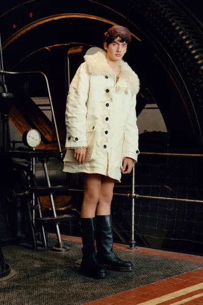 Look 22
